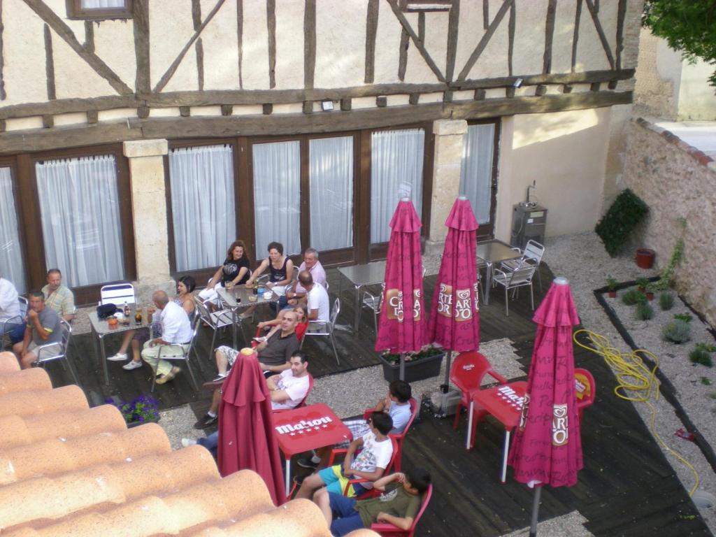 Posada La Casona De Valbuena Valbuena De Duero Esterno foto