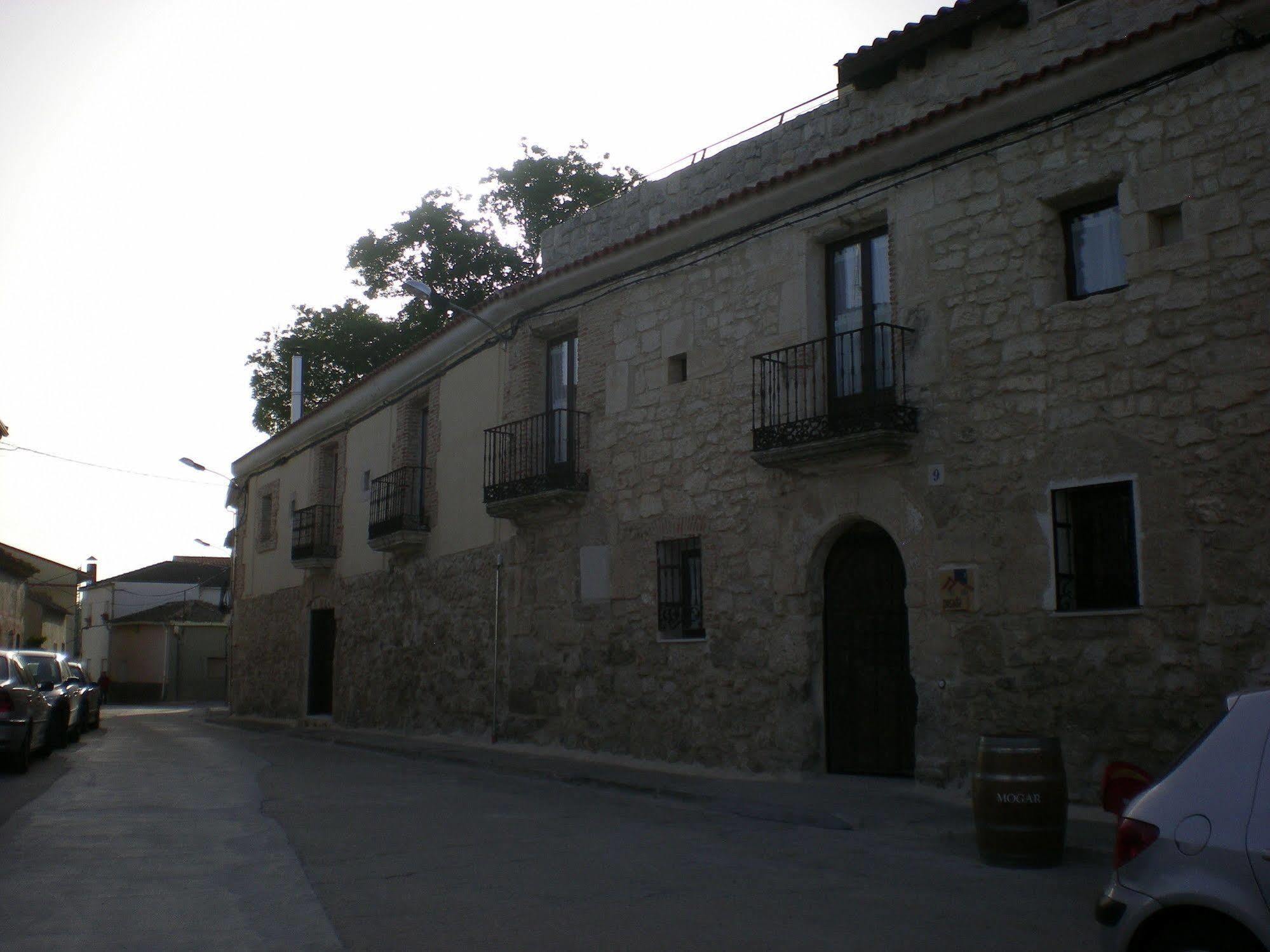 Posada La Casona De Valbuena Valbuena De Duero Esterno foto